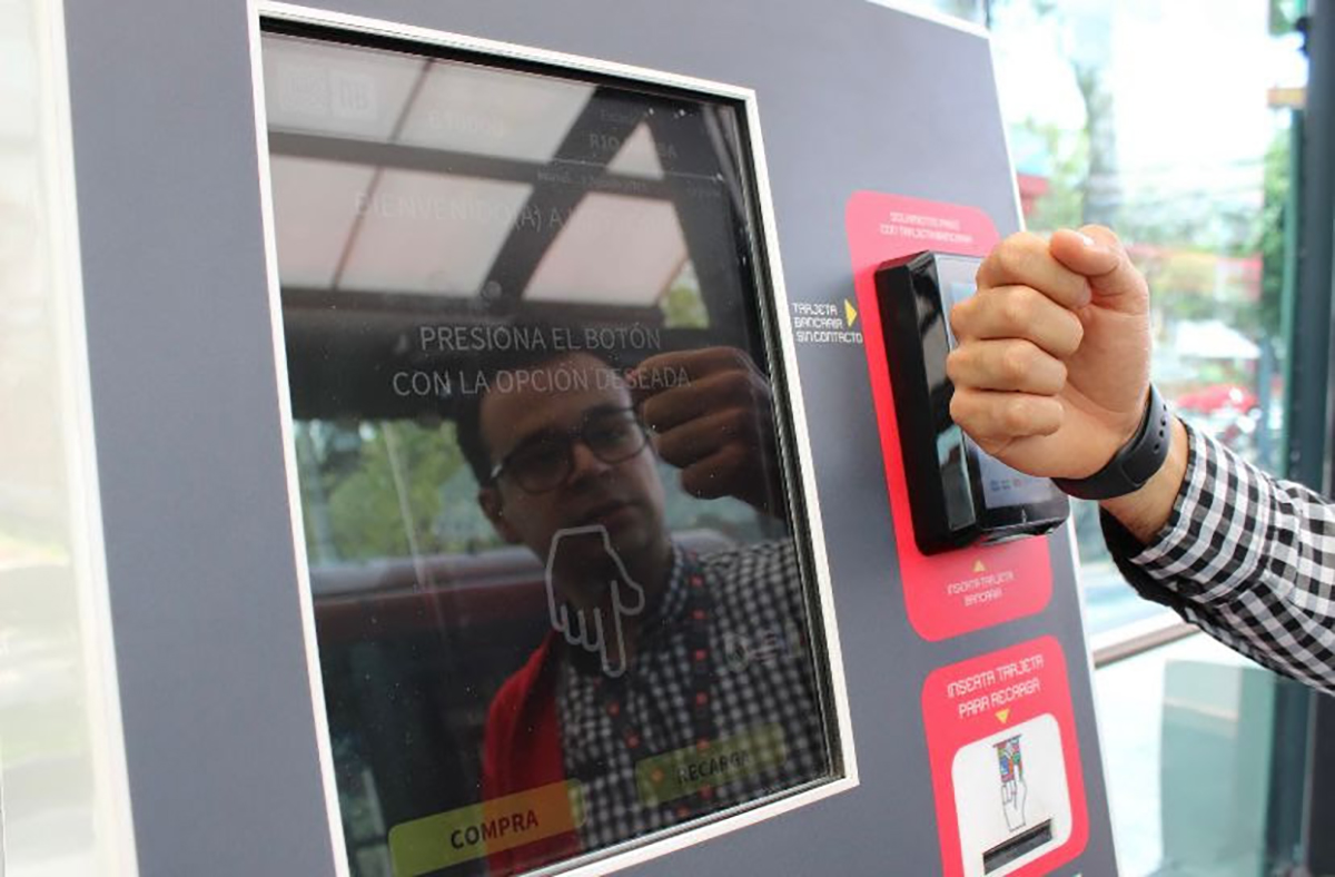 Línea 6 de Metrobús pone en marcha nuevo acceso y sistema de pago